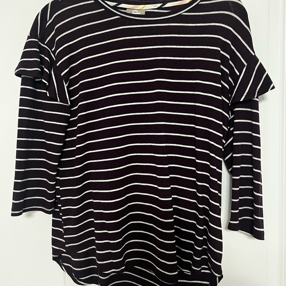 Maroon and cream 3/4 sleeve t-shirt from Anthropologie